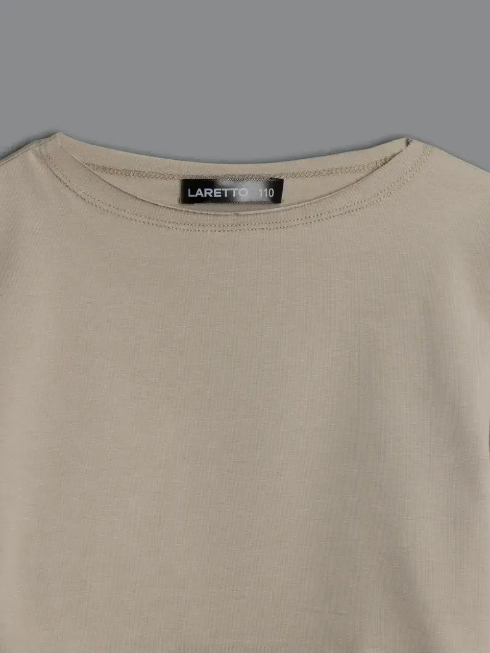 Лонгслив для девочки укороченный, бежевый