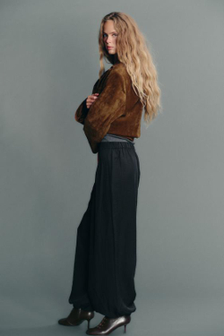 ZARA БРЮКИ-БАГГИ ИЗ СТРУЯЩЕЙСЯ ТКАНИ, ЧЕРНЫЙ