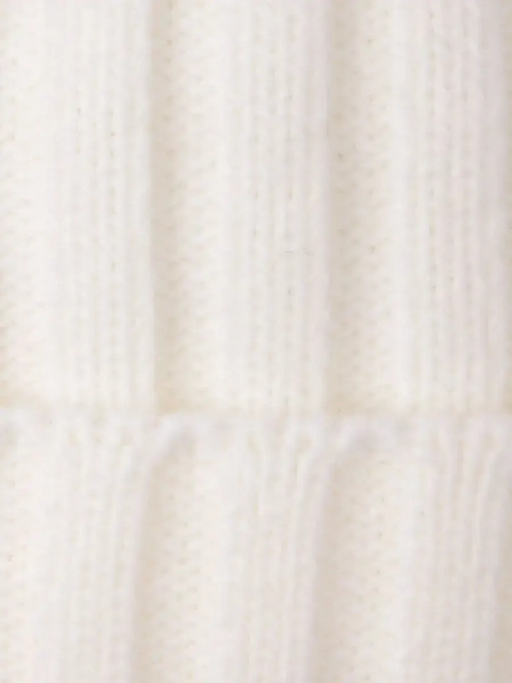 Шапка зимняя для девочки с помпоном и снуд