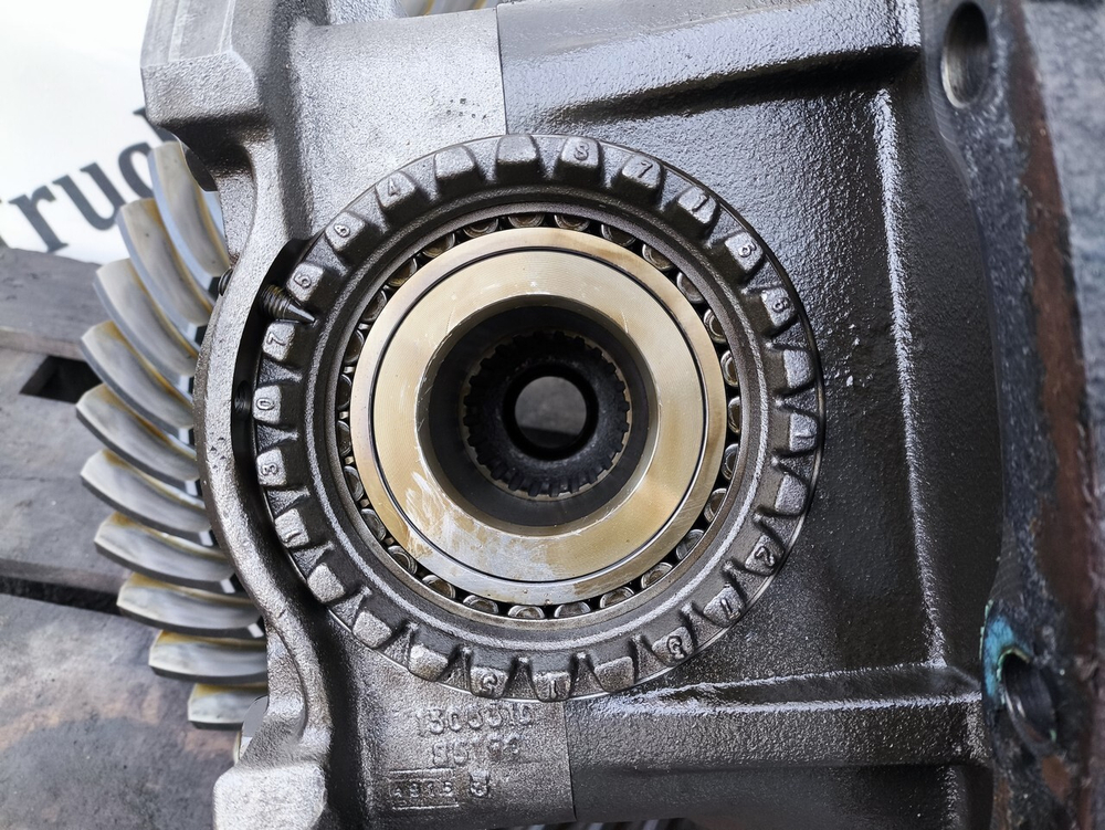 Редуктор заднего моста: R780 2.59 2016г.