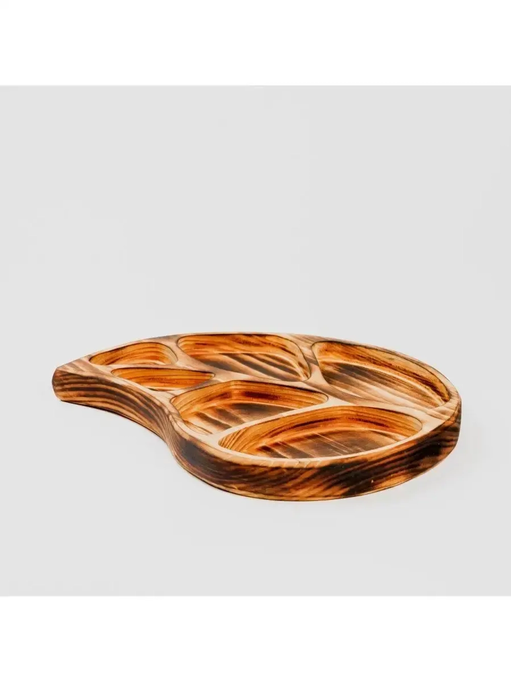 Деревянная менажница "Лист" из кедра