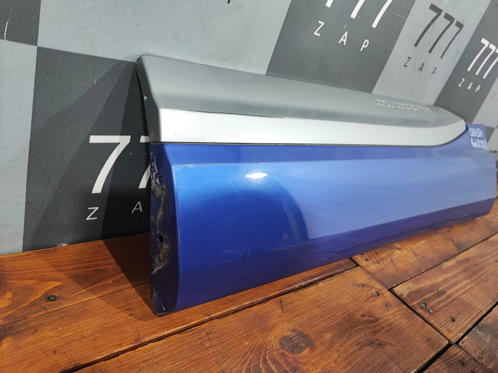 Молдинг задней левой двери Audi Q7 (2) Б/У Оригинал 4M0853969B