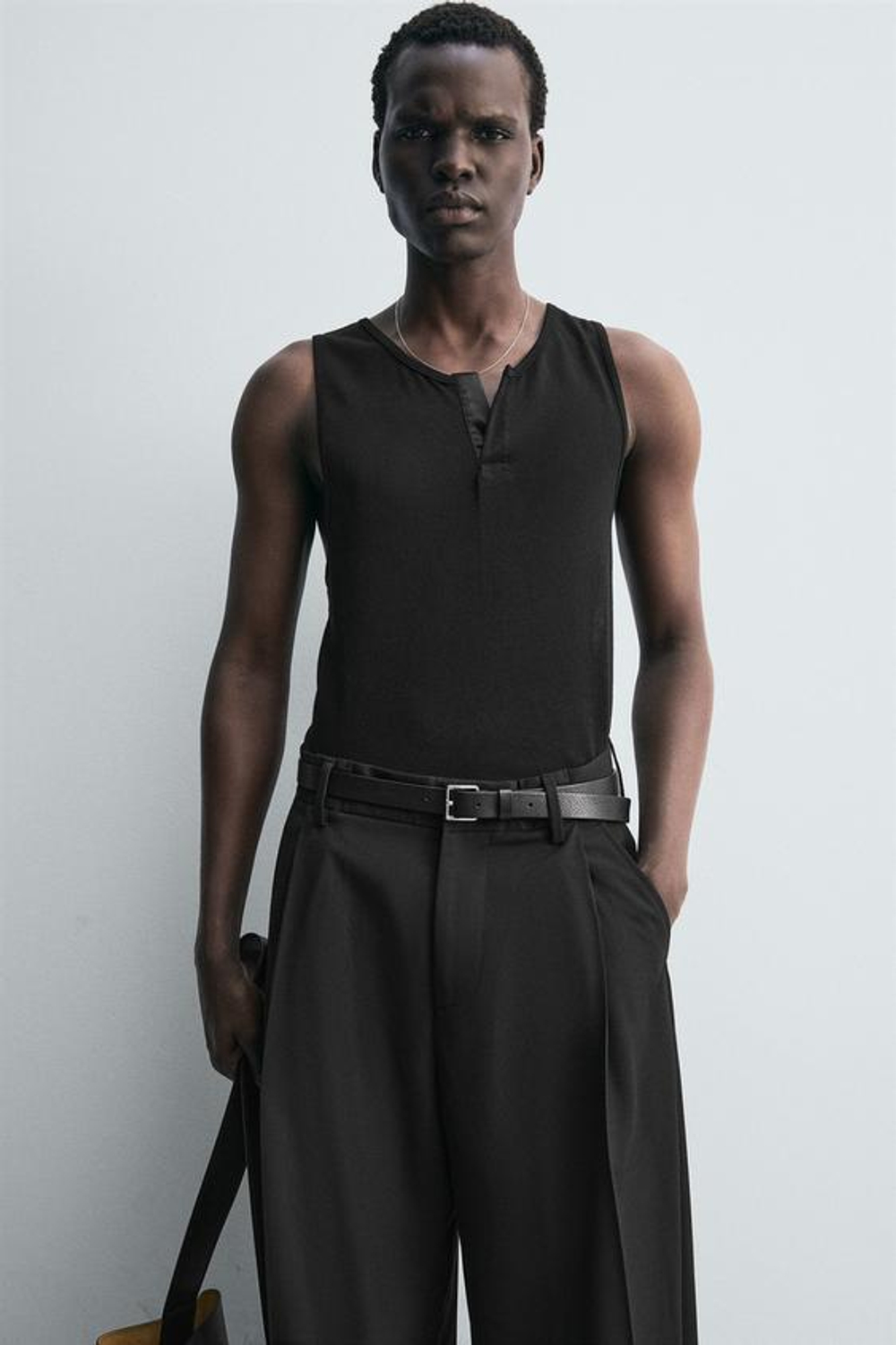 ZARA БРЮКИ WIDE FIT СО СКЛАДКАМИ, ЧЕРНЫЙ