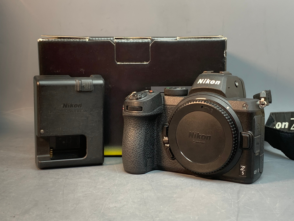 Nikon Z5 Body 28.458 Кадров