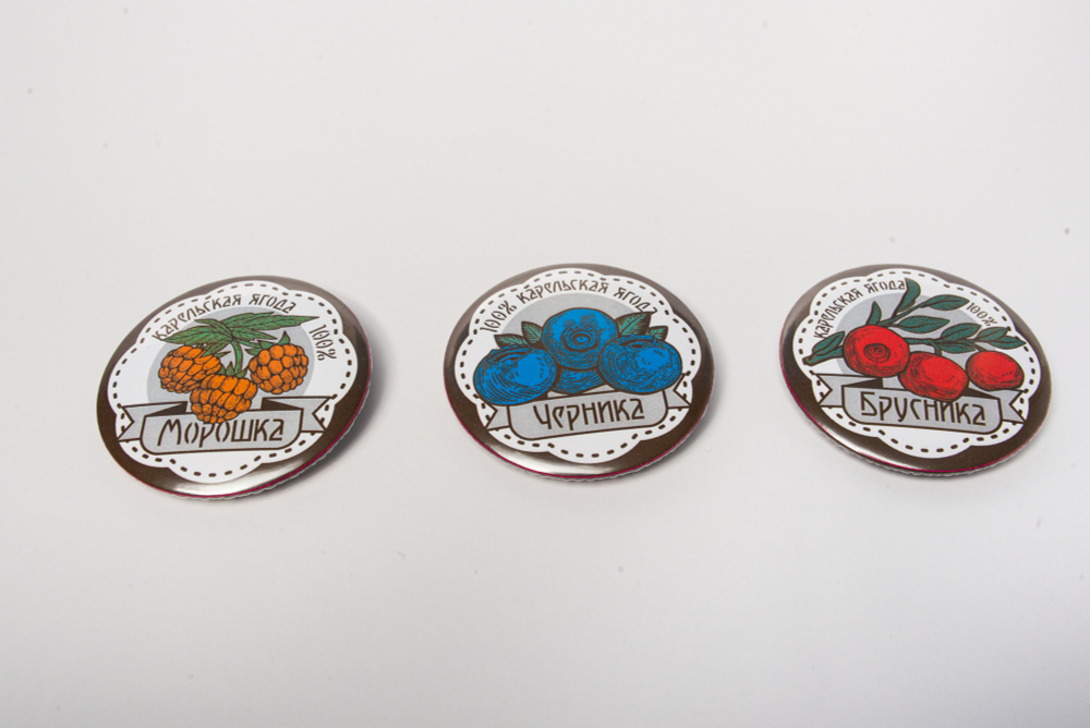 Значок «Ягоды Карелии» на булавке