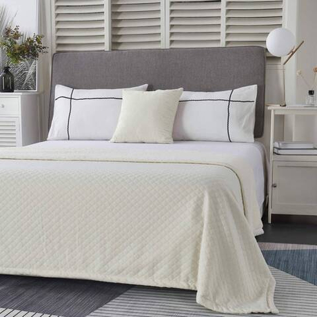 Плед 160х220 Sofi De MarkO Гранд молочный