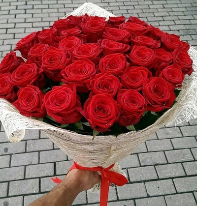 Букет из 29 красных роз (50 см)