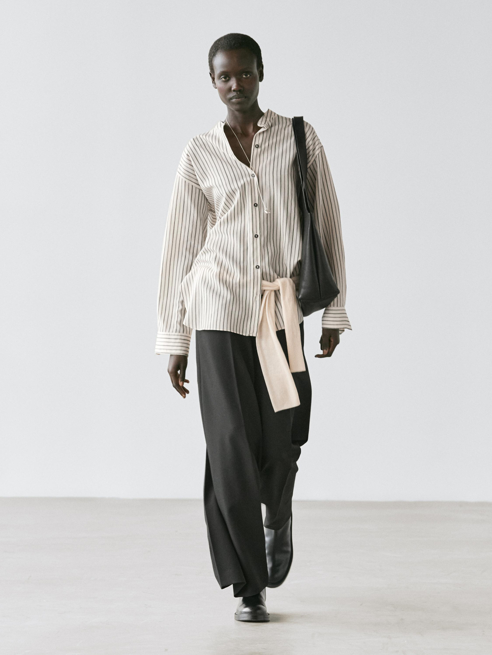 Massimo Dutti Рубашка свободного кроя в полоску с воротником-стойкой, белый