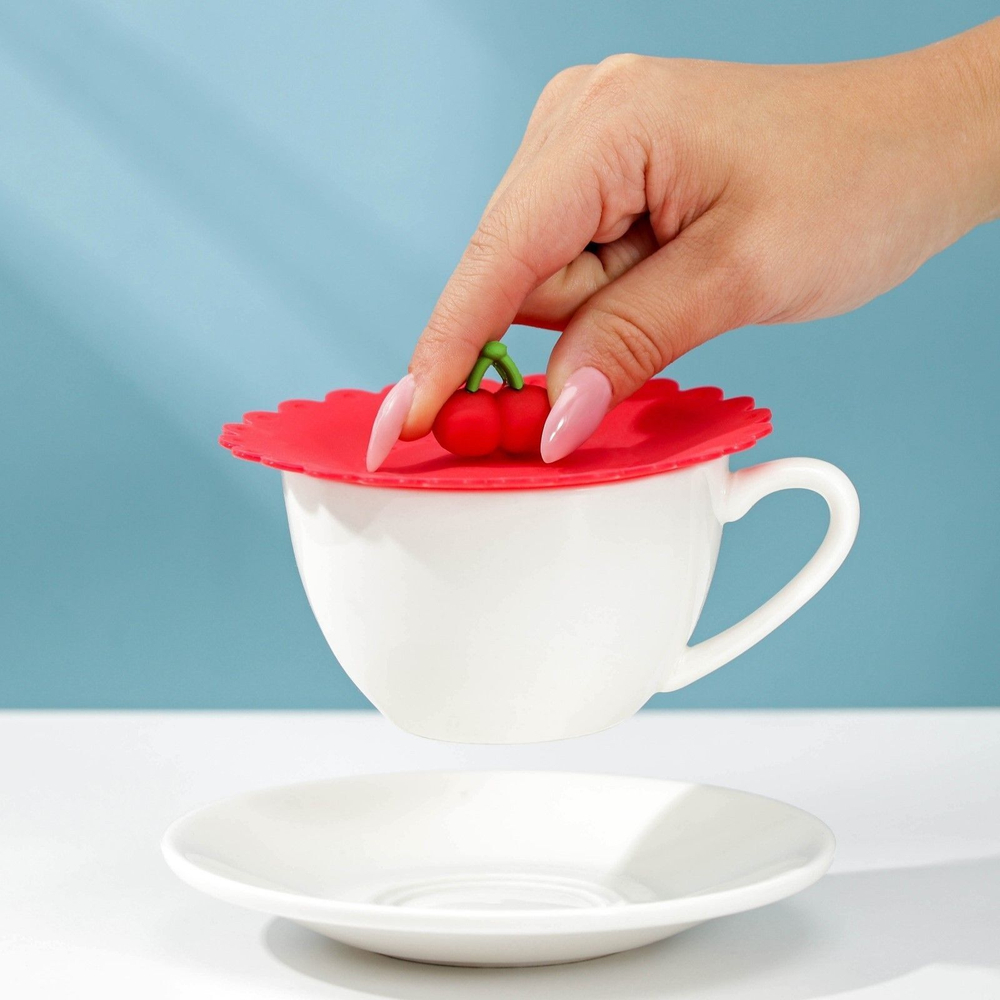 Крышка-непроливайка силиконовая Доляна «Вишенка», d=11 см, цвет красный