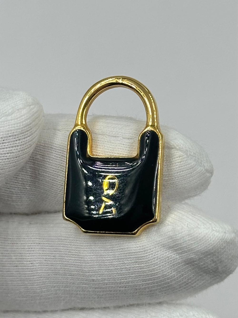 Комплект из браслета и броши пина «Замки» Roberta di Camerino