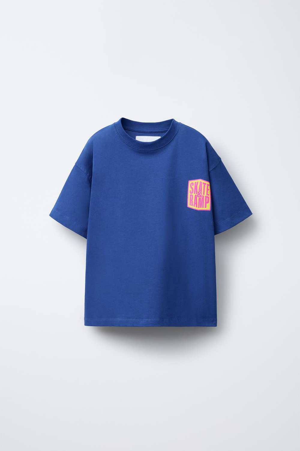 ZARA ФУТБОЛКА С РЕЛЬЕФНОЙ НАДПИСЬЮ, ЯРКО-СИНИЙ