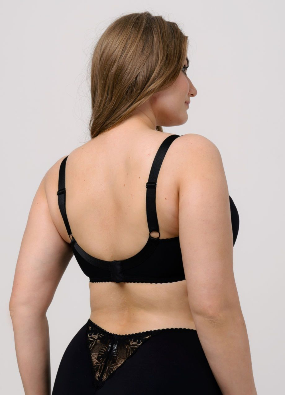 Бюстгальтер на каркасах с украшенной кружевом чашкой (Размер: 85I) (Цвет: белый)