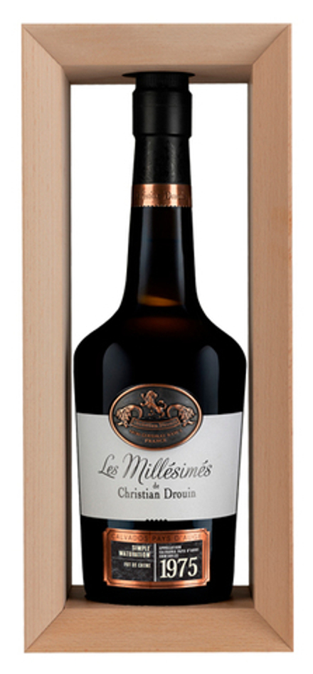 Кальвадос Christian Drouin Calvados Pays d`Auge 1975 п/уп (дерево), 0.7 л