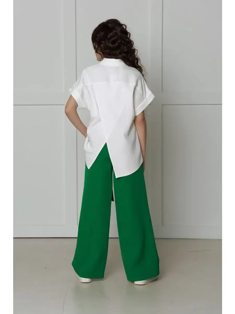 Костюм с брюками палаццо