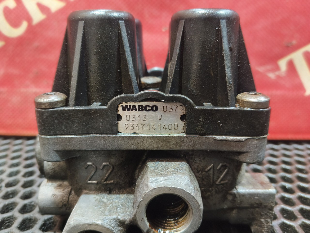 Кран защитный 4-х контурный