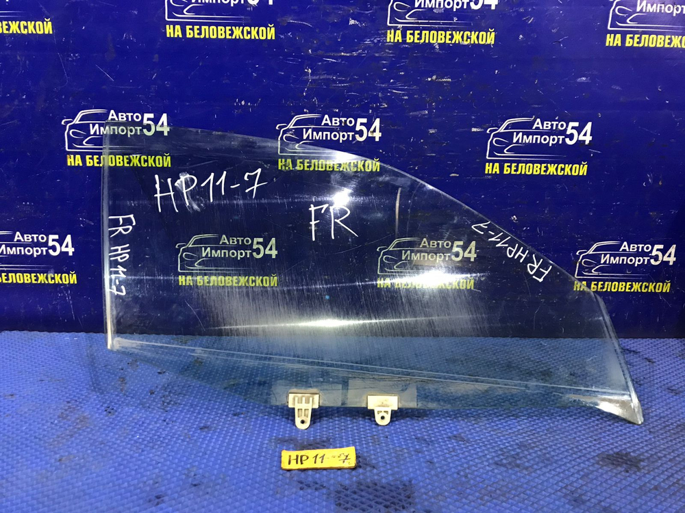 Стекло двери передней правой NISSAN PRIMERA 1998