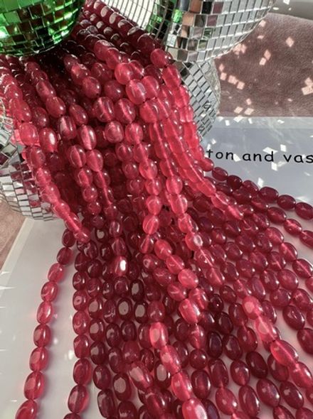 Нить бусин из тонированного кварца 7-8мм (галтовка)