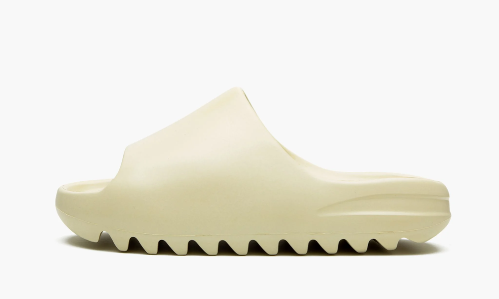 Yeezy Slide "Bone"