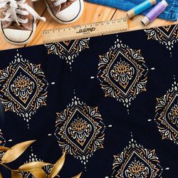 Ткань шифон симметричная медно-железная роспись на чёрном фоне