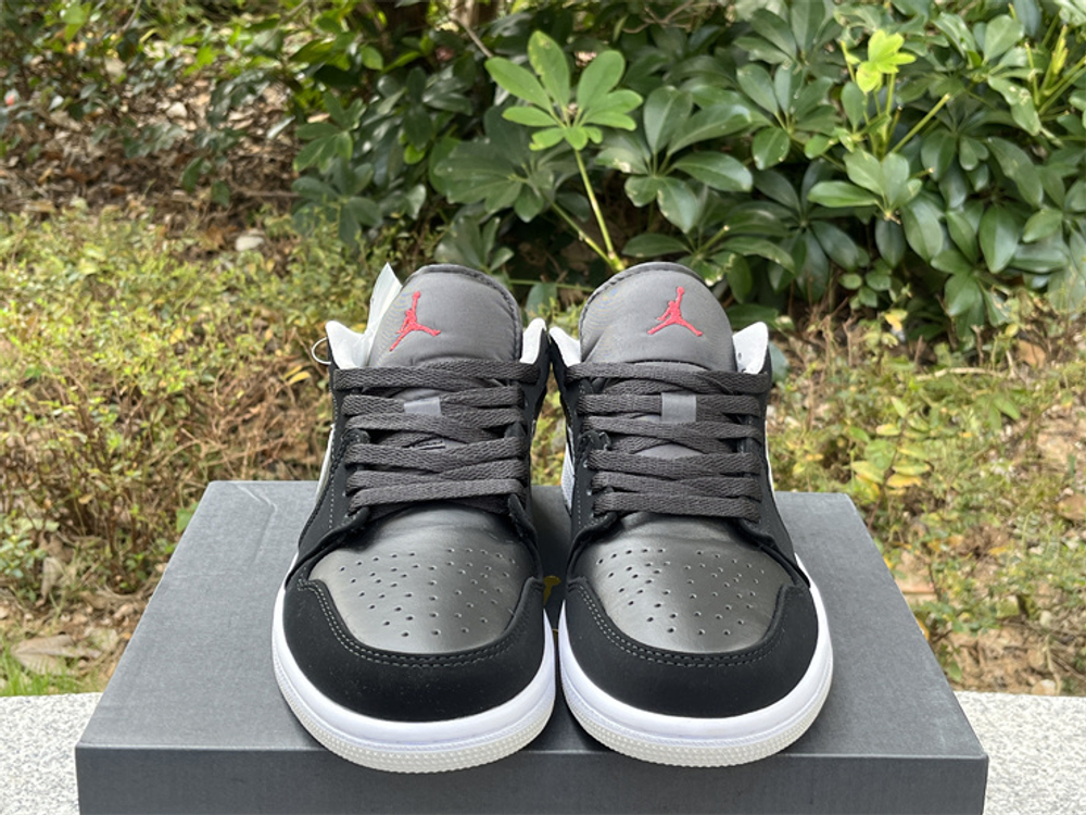 Air Jordan 1 Low 553558-032