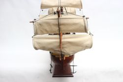 Van Der Heijden Модель парусника Трёхъ Иерархов, Россия