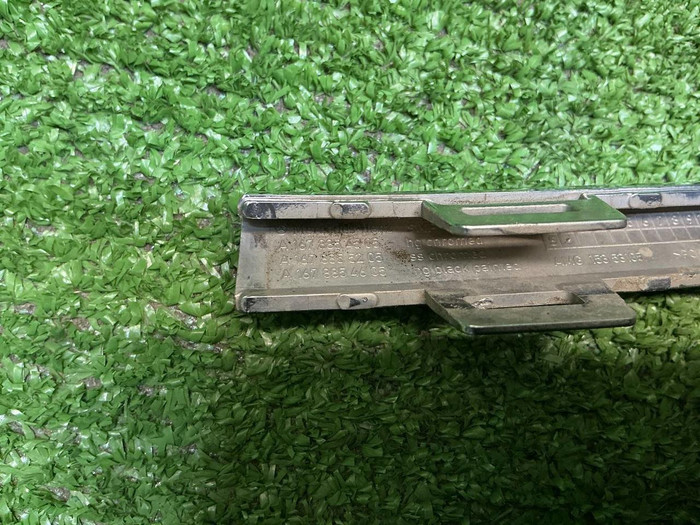 Молдинг перед. бампера Mercedes GLE V167 18-24 AMG