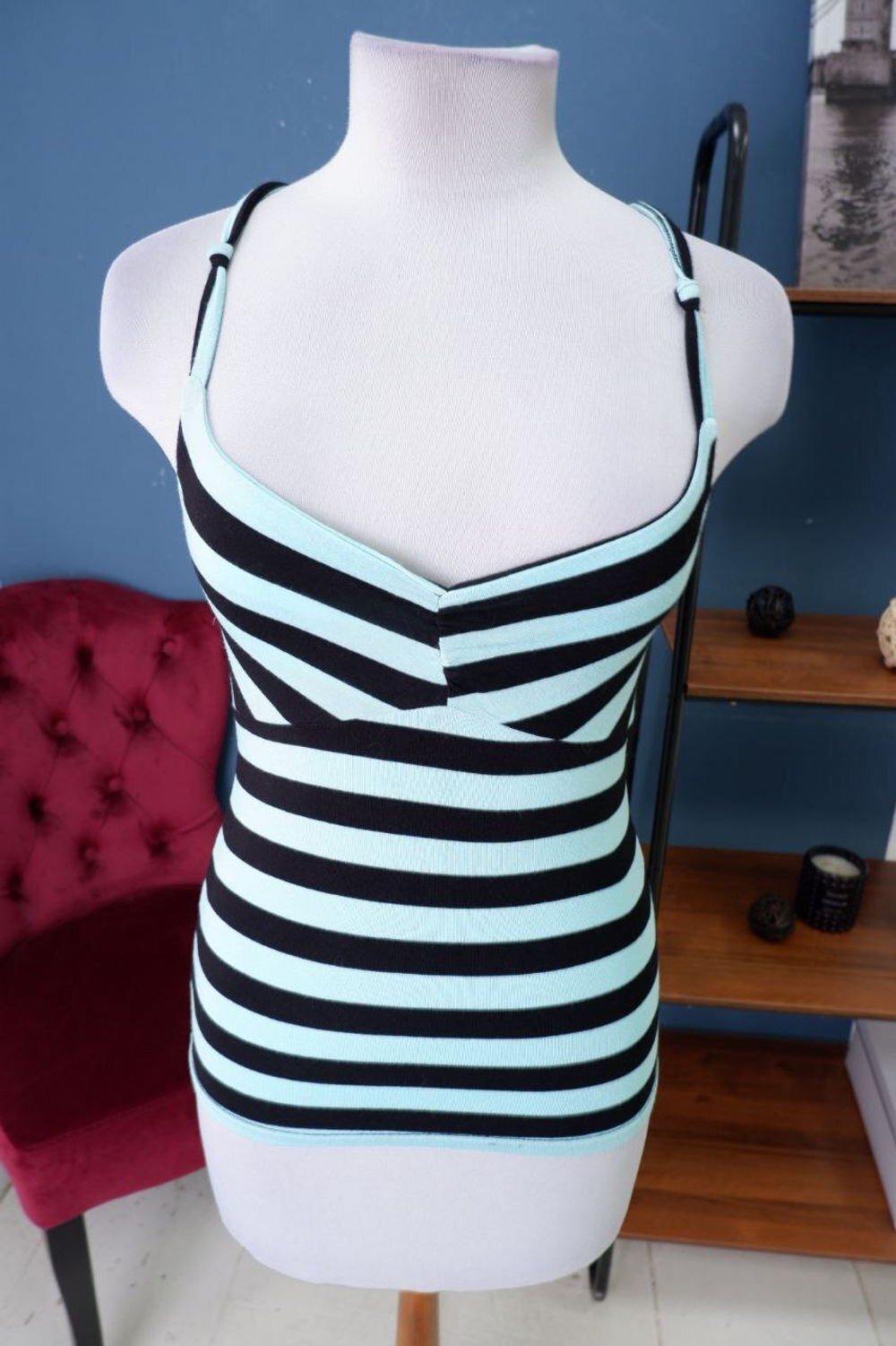 Топ Amisu летний 42 размер, новый