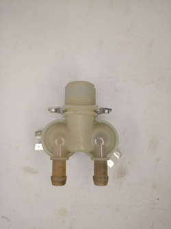 Клапан подачи воды для стиральных машин Haier 0024000126B б/у