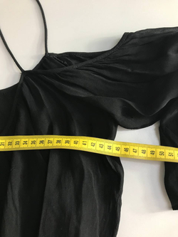 Блузка Zara модная, маркировка L, визуально на 48 размер