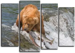 Модульная картина "Медведь ловит рыбу"
