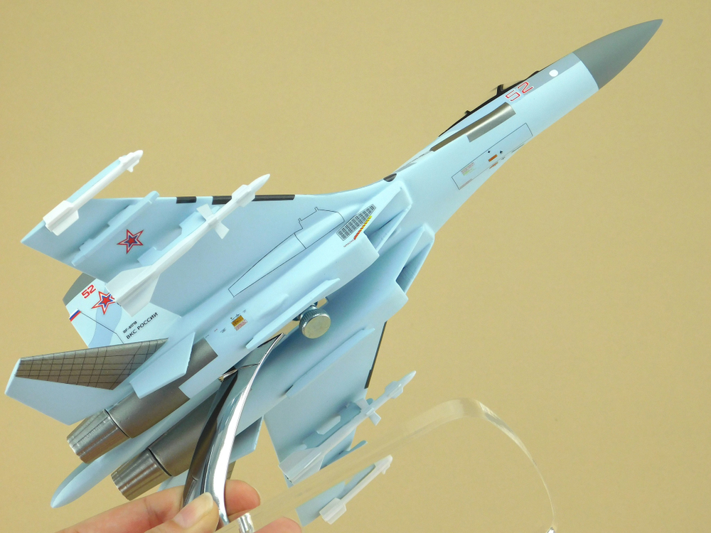 Модель самолета Су-35С (М1:72 ВКС России, RF-81719, 52, Камуфляж голубой)