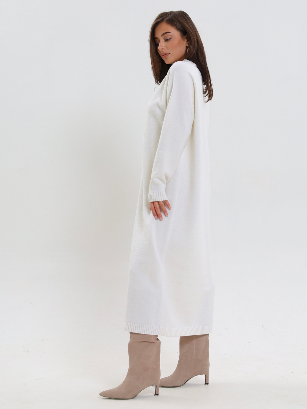 Вязанное платье длинное