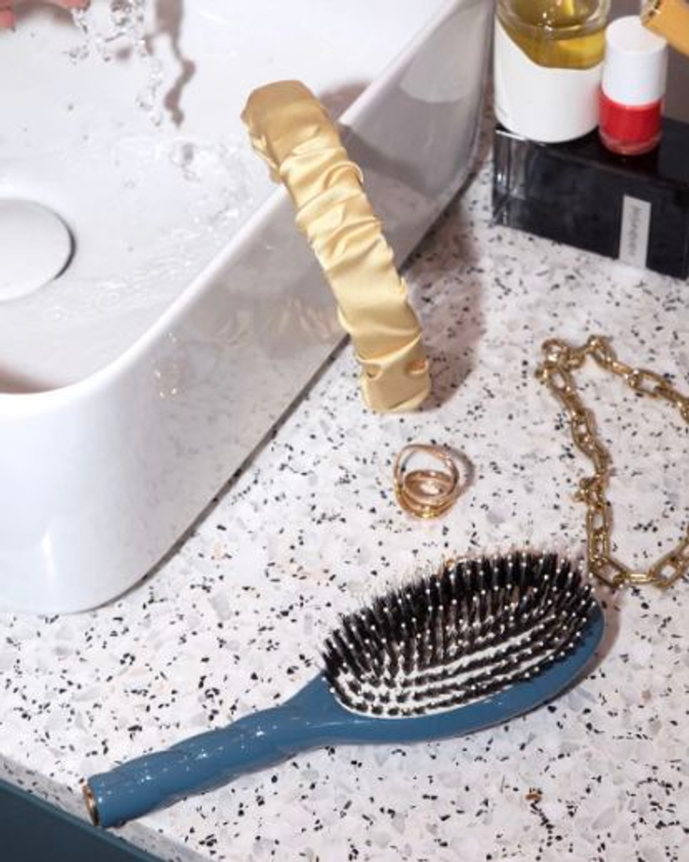 La Bonne Brosse Массажная расческа для волос N 03 Essential Sensitive Scalp Brush - Creamy White