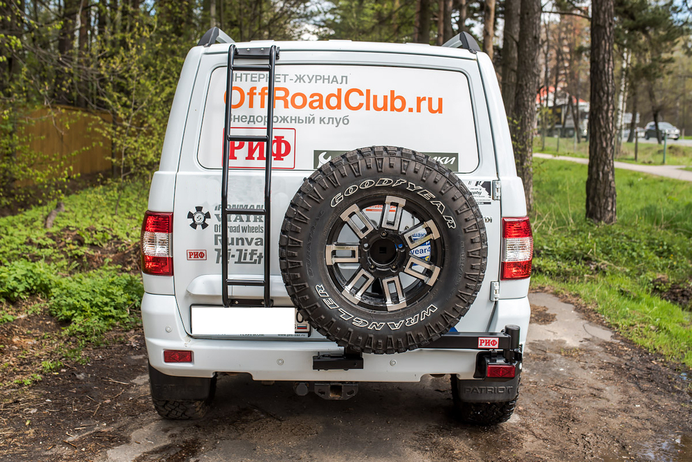 Калитка в штатный задний бампер УАЗ Патриот 2015+ РИФ