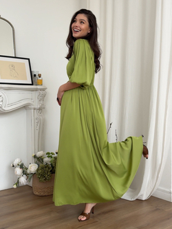 Платье шелковое, длинное, рукава 3/4, на резиночке