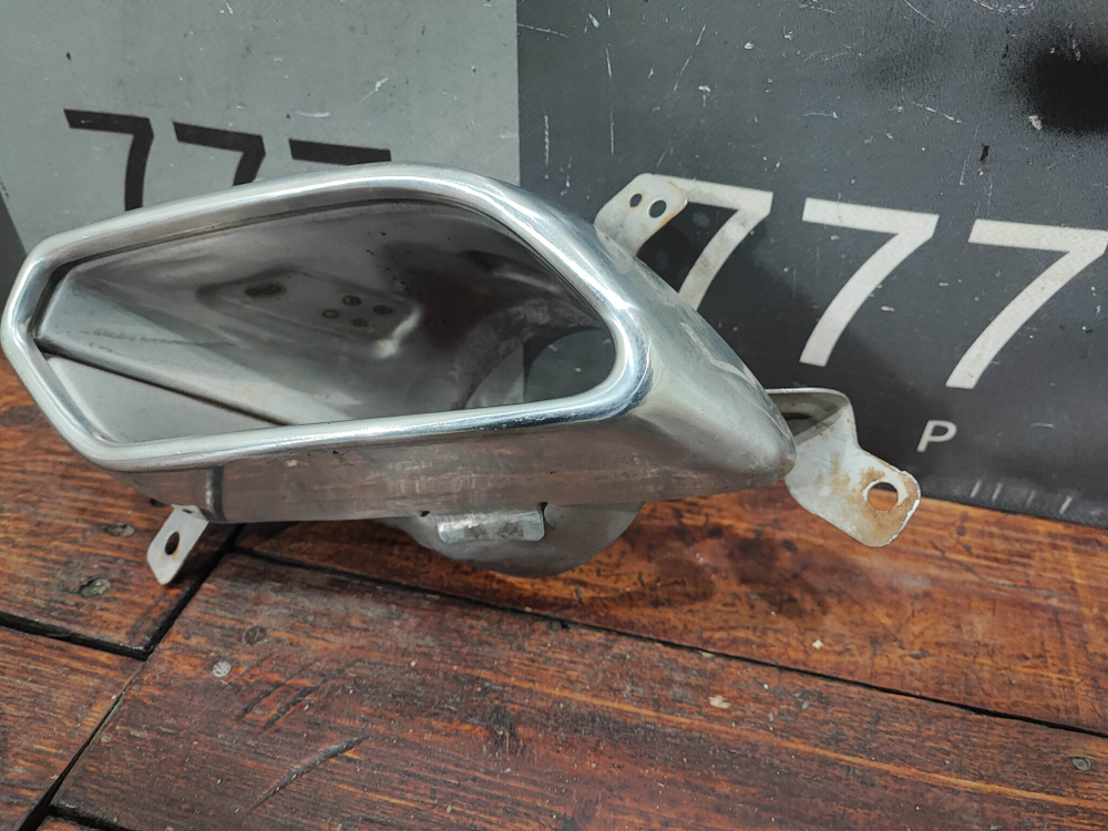 Насадка глушителя правая Chery Tiggo 8 Pro 21-24 Б/У Оригинал 602001201AA