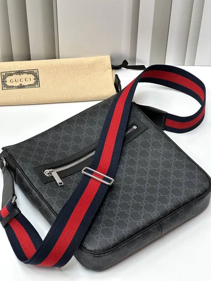 Сумка через плечо GUCCI GG Supreme
