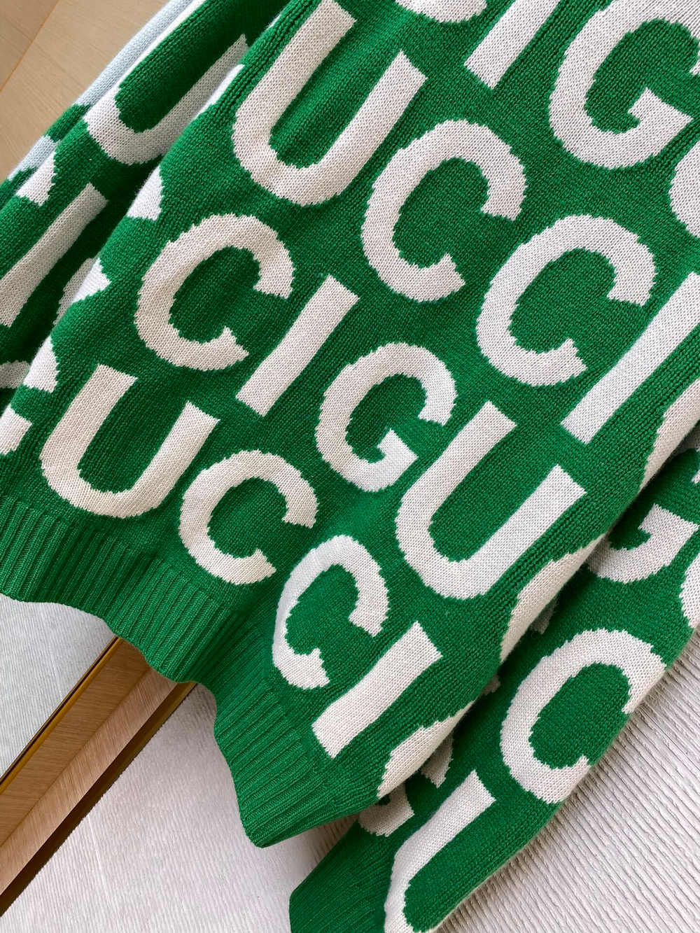 Gucci Sweatshirt