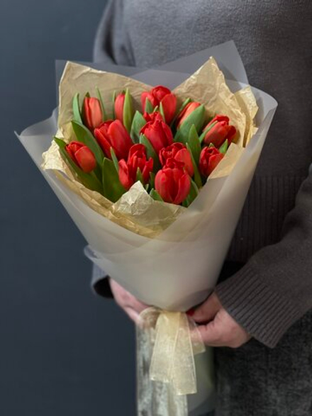 13 тюльпанов