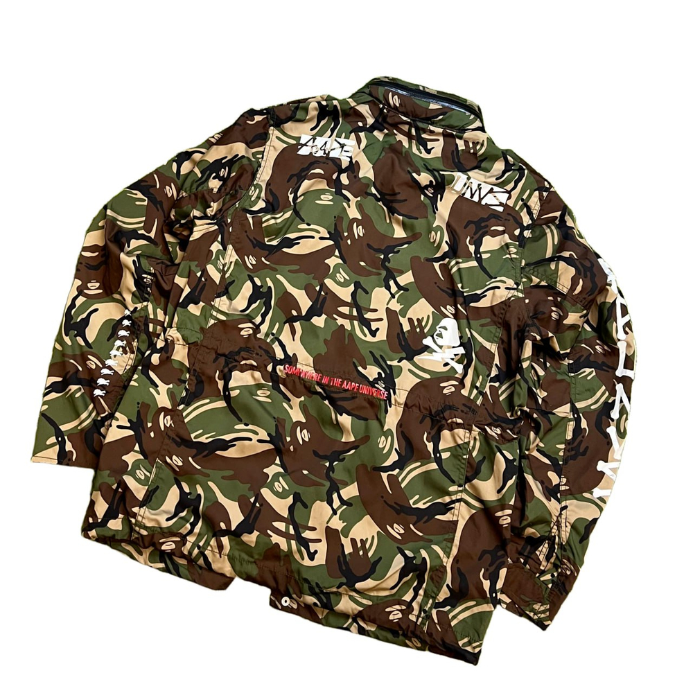 Ветровка Aape