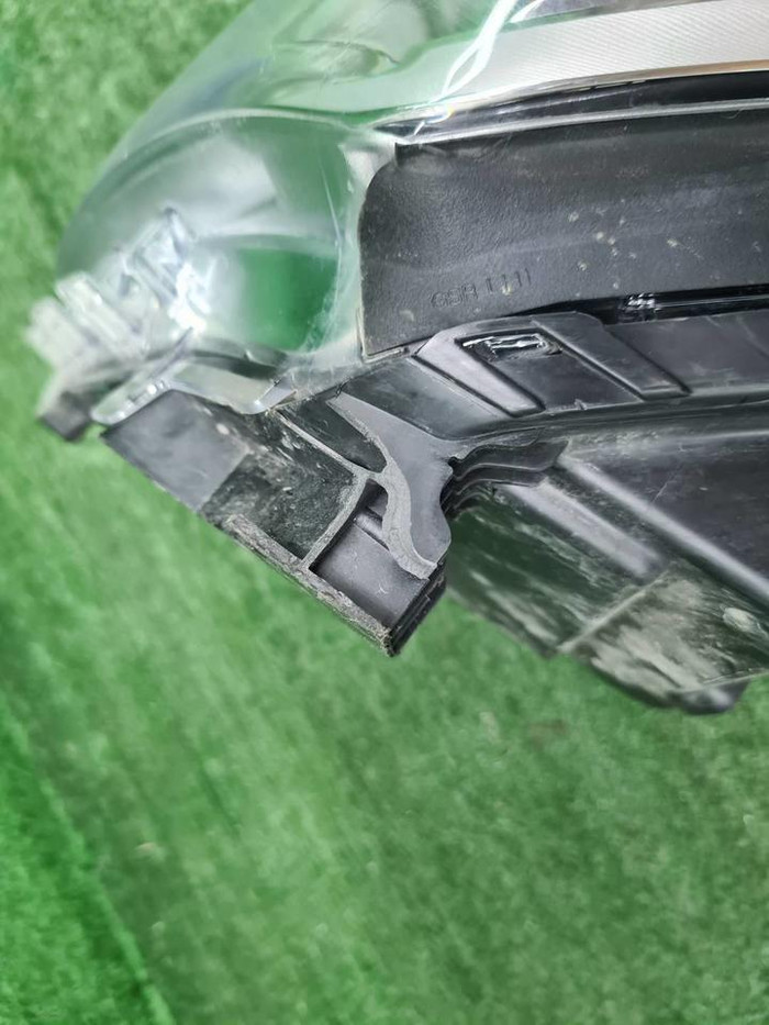 Фара левая Hyundai Creta 1 (2016-2021) галоген