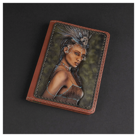 Кожаная обложка на паспорт «Шаманка» (фигура)