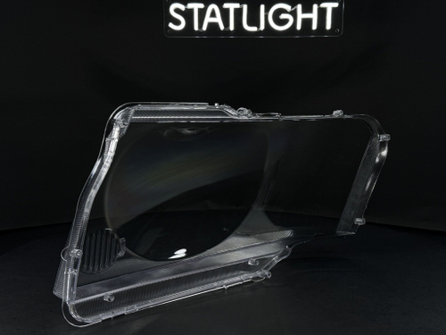 Правое стекло фары Nissan Patrol Y61 2004-2024 рест