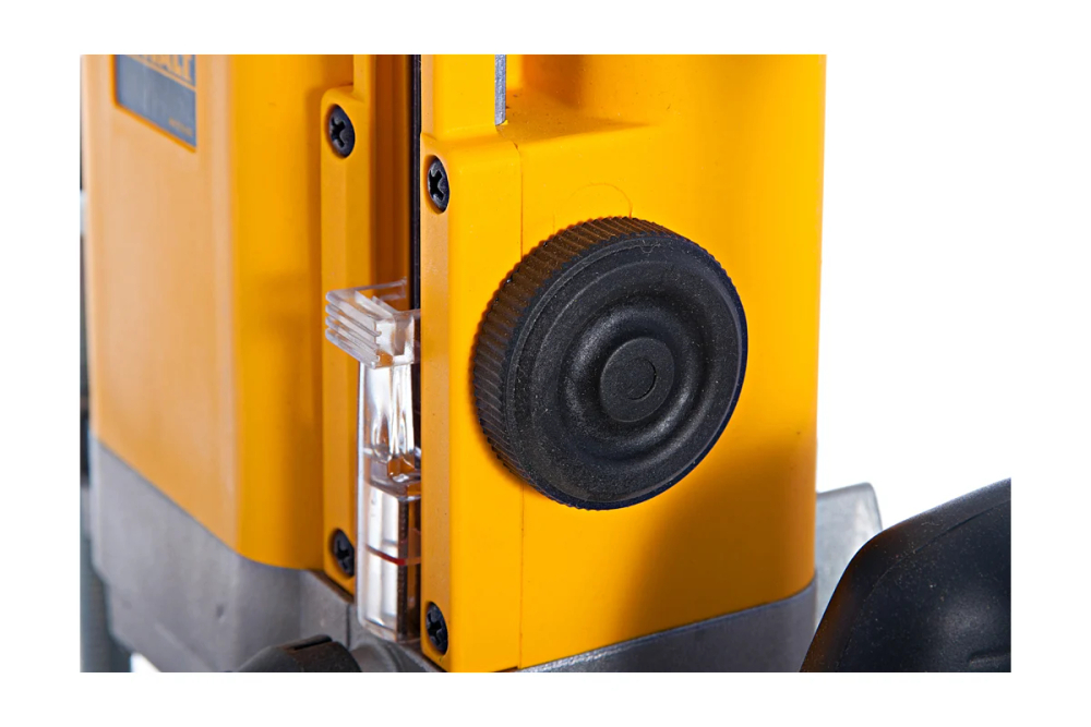 Фрезер DeWalt DW624