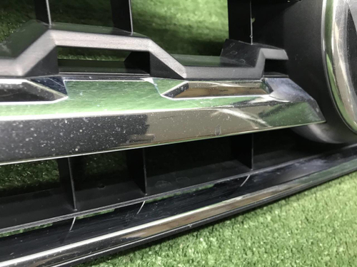 Решетка радиатора VW Teramont (2017-2022)