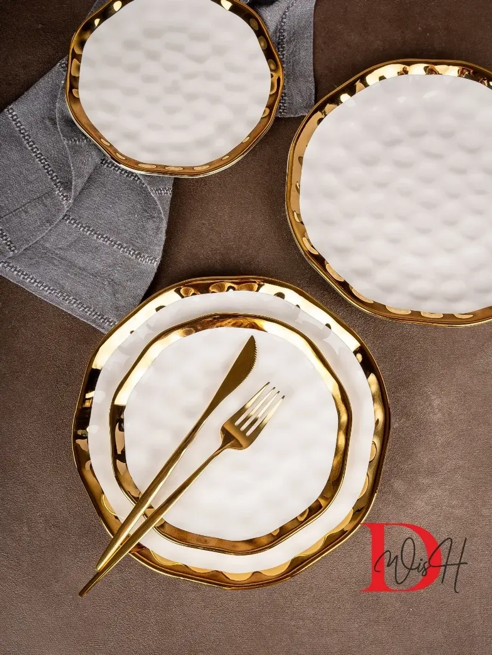 Набор из 2 глянцевых тарелок плоских мятый фарфор 25 см