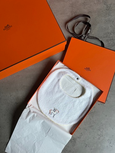 Новый нагрудник Hermes