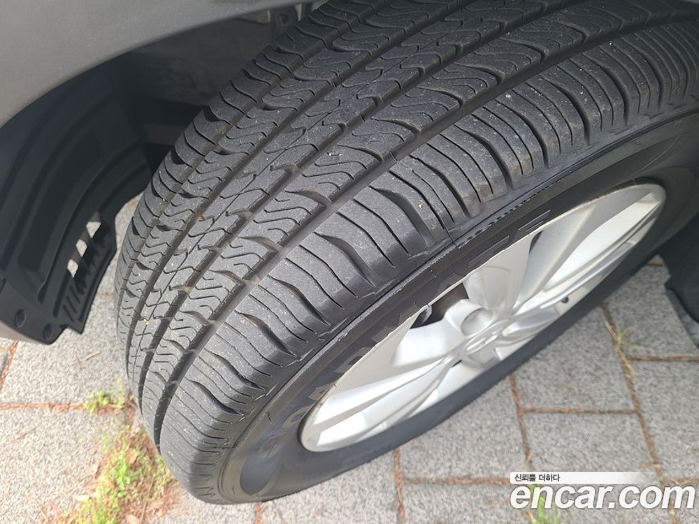 KG Mobility (Ssangyong) Very New Tivoli Бензин 1.5 2WD (06.2020)