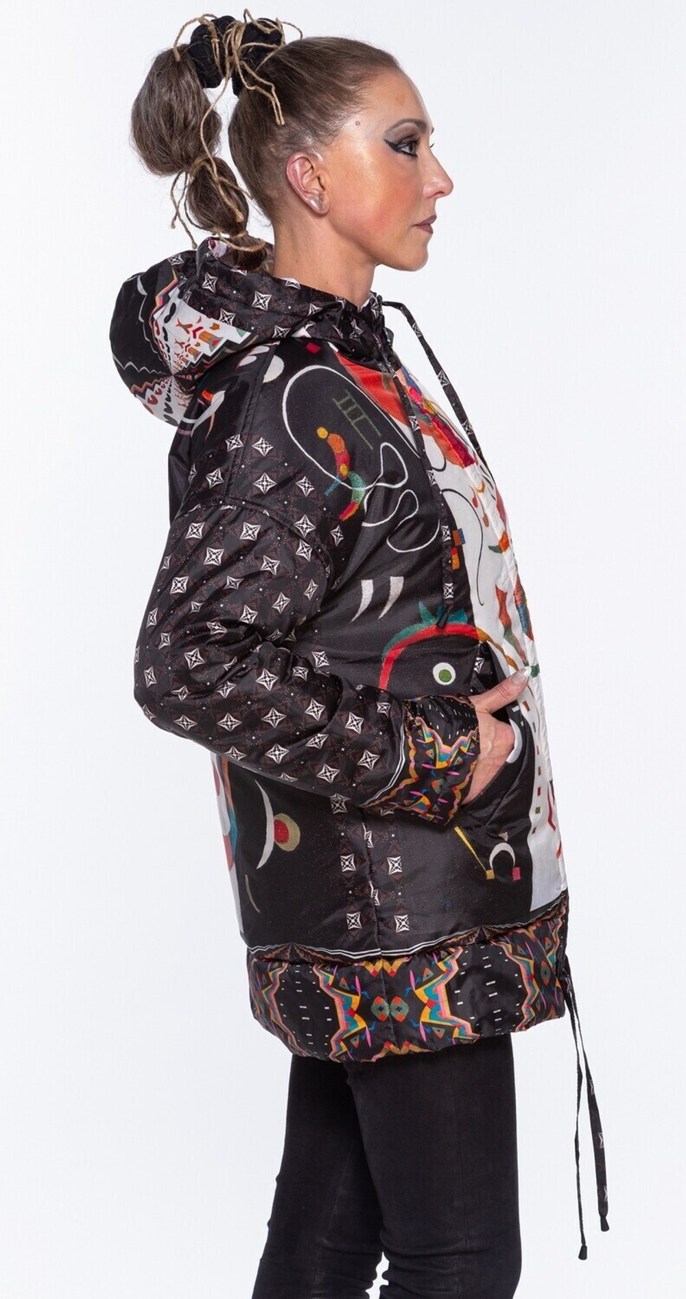 Двусторонняя куртка "Будни и праздник", по мотивам абстрактной живописи Василия Кандинского и древнего скифского ковра