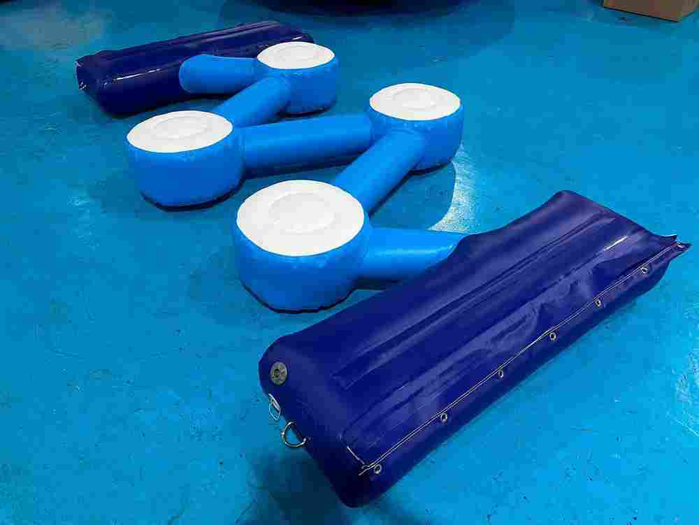 Надувной бассейн «Поймай осьминога» с водными модулями, 25*15*3,5 м